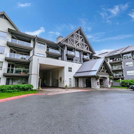 The Best Ski-In/Ski-Out At The Aspens Whistler Exterior foto